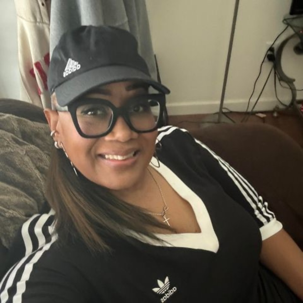 Meet your Posher, Diahana
